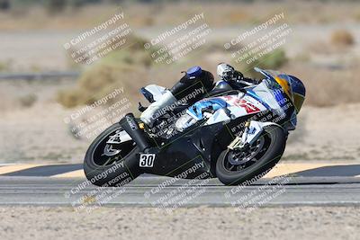 media/Oct-05-2025-CVMA (Sun) [[beeef4f201]]/Race 5-Amateur Supersport Open (Holeshot)/